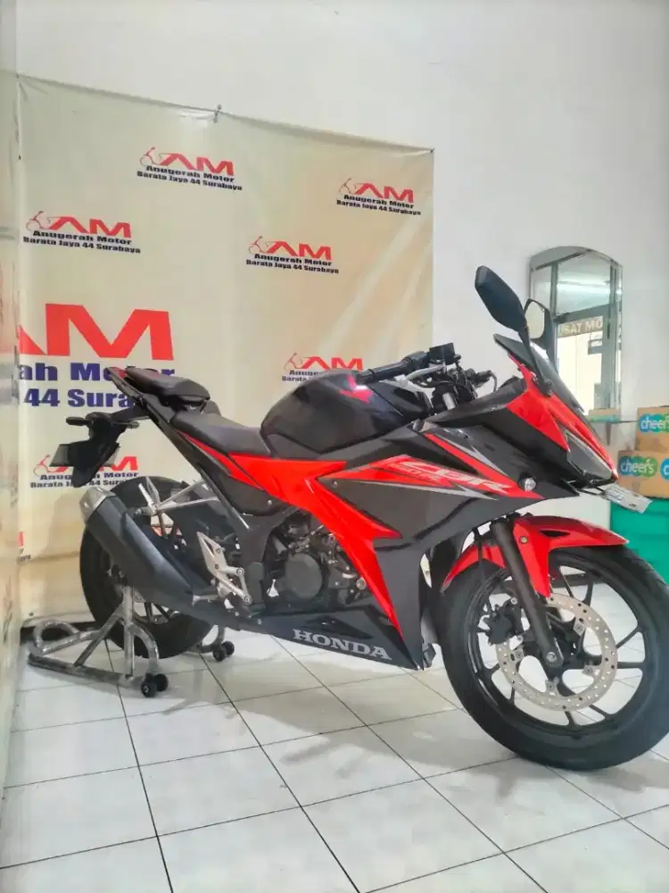 Ready Honda CBR 150 hitam merah tahun 2018