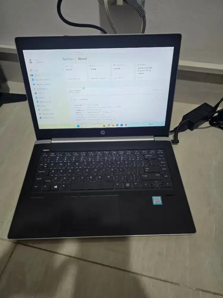 Laptop HP Probook  440 G5 i5 gen 8 Silver, mulus like new
