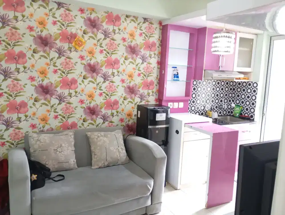 DISEWAKAN MURAH UNIT 2 KAMAR FURNIS DIATAS MALL APARTEMEN BASSURA CITY