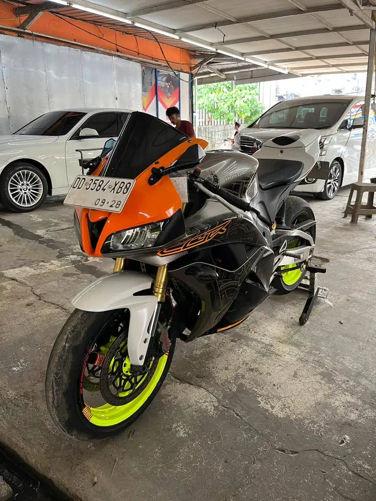 CBR 600RR 2011 FUll Modif