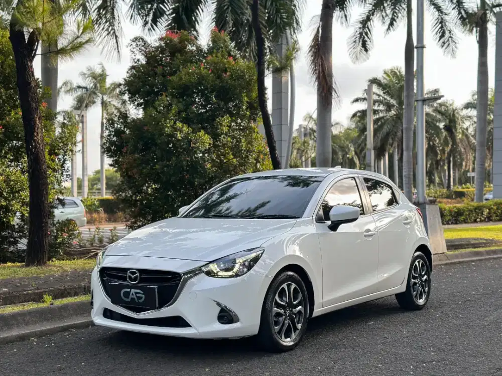 Mazda 2 R AT 2018
