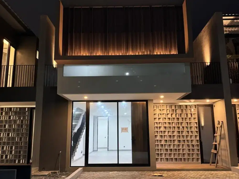Rumah Baru Minimalis & Modern di Central Park Mulyosari, SBY