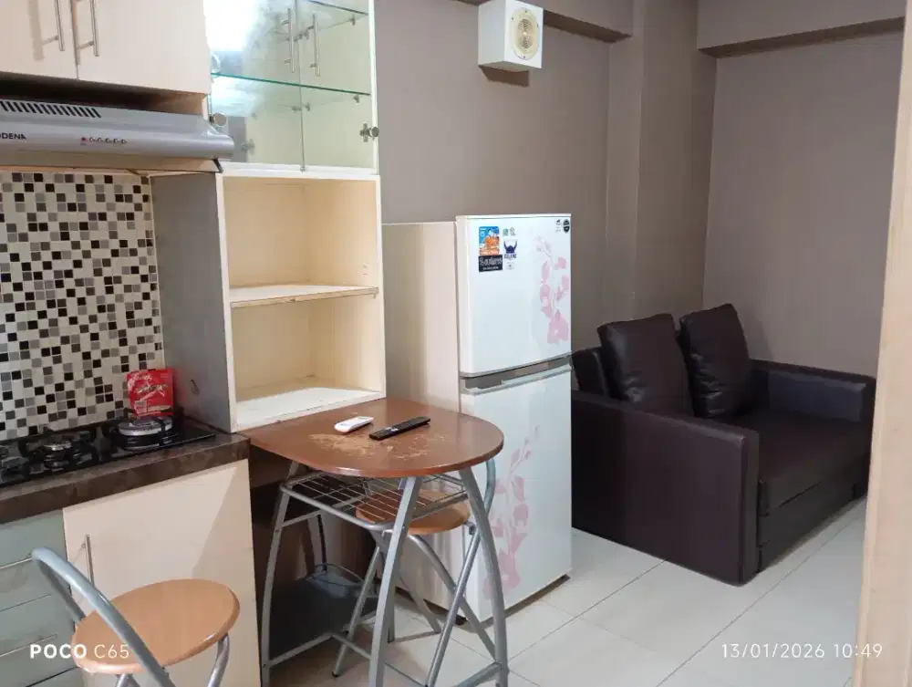 DISEWAKAN CEPAT UNIT APARTMENT BASSURA 2 KAMAR FURNIS LANTAI RENDAH