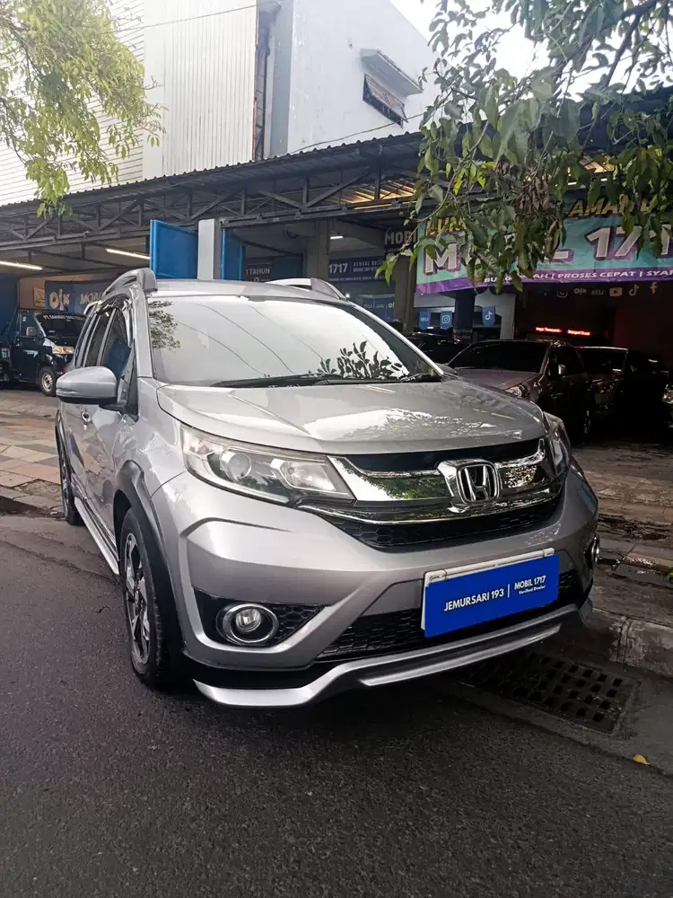 HONDA 2016 BRV E 1.5 M/T SILVER MURAH MOBIL 1717 JAMURSARI193-195