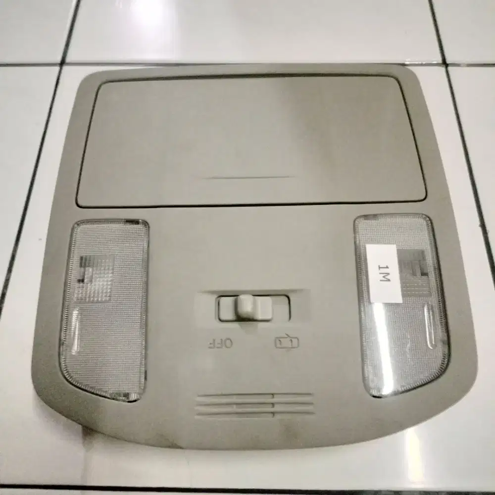 Lampu plafon kijang Innova reborn