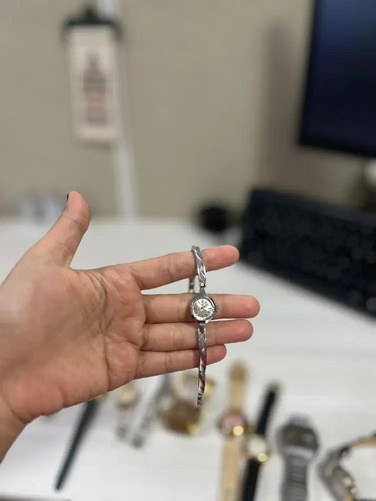 Jam Tangan Wanita Pagol