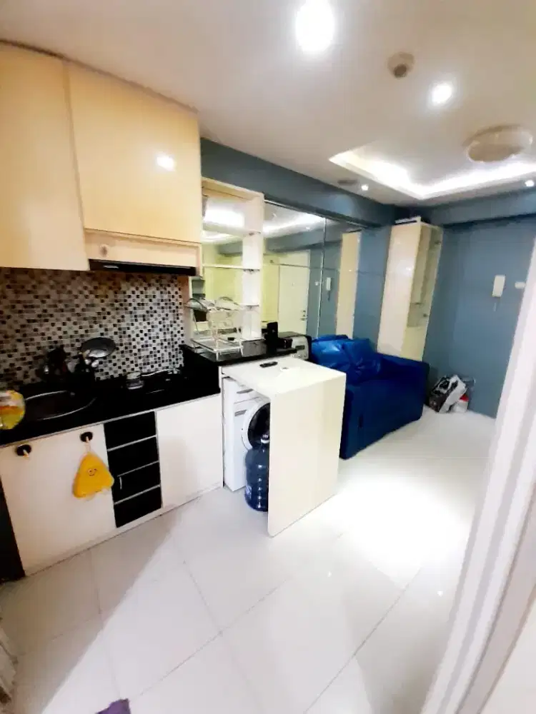 DISEWAKAN UNIT BERSIH DAN RAPI 2 KAMAR FURNIS DEKAT MALL APAT. BASSURA