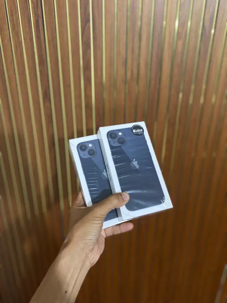 iphone 13 128gb midnight brand new