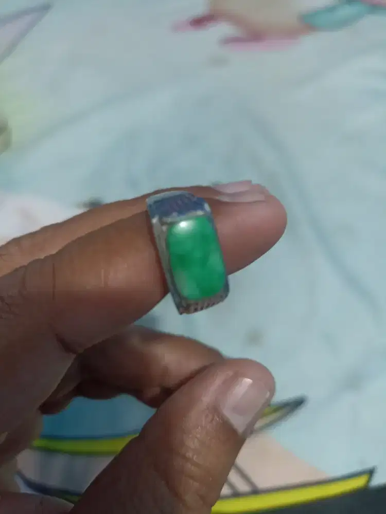 Cincin Batu warna hijau