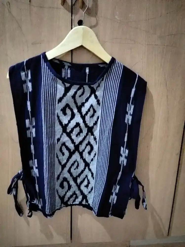 Pl vest batik navy