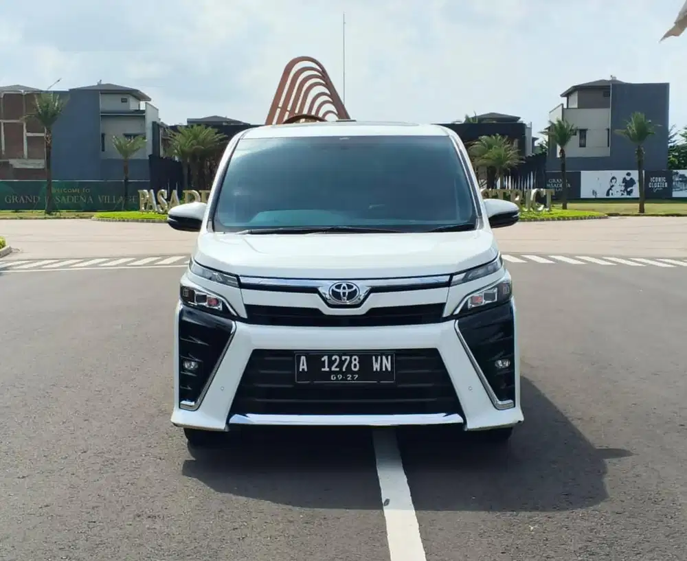 Toyota Voxy 2.0 At 2019
Warna Putih
Km 119Rb
Pajak September 2026