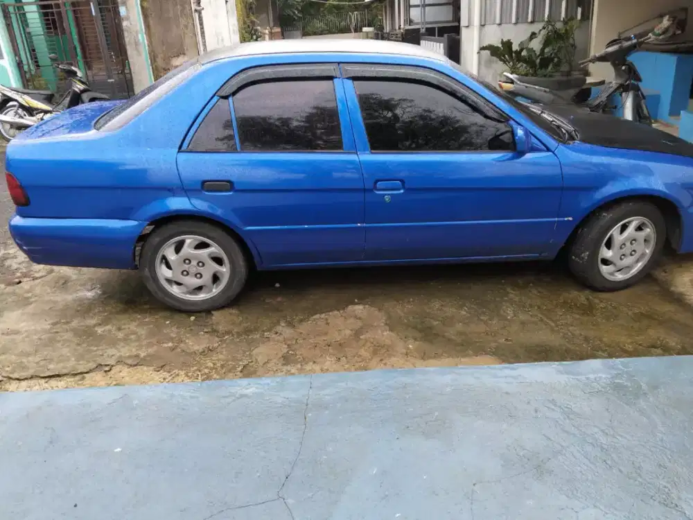 Toyota soluna xli 2001g