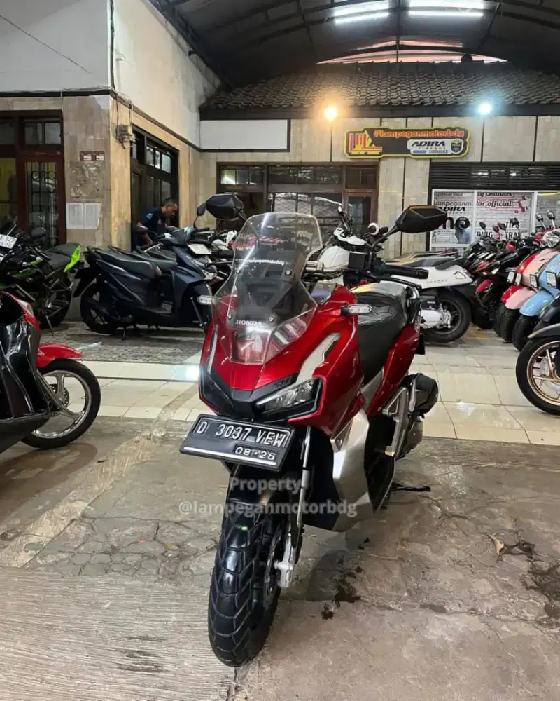 Honda Adv 150 CBS low km