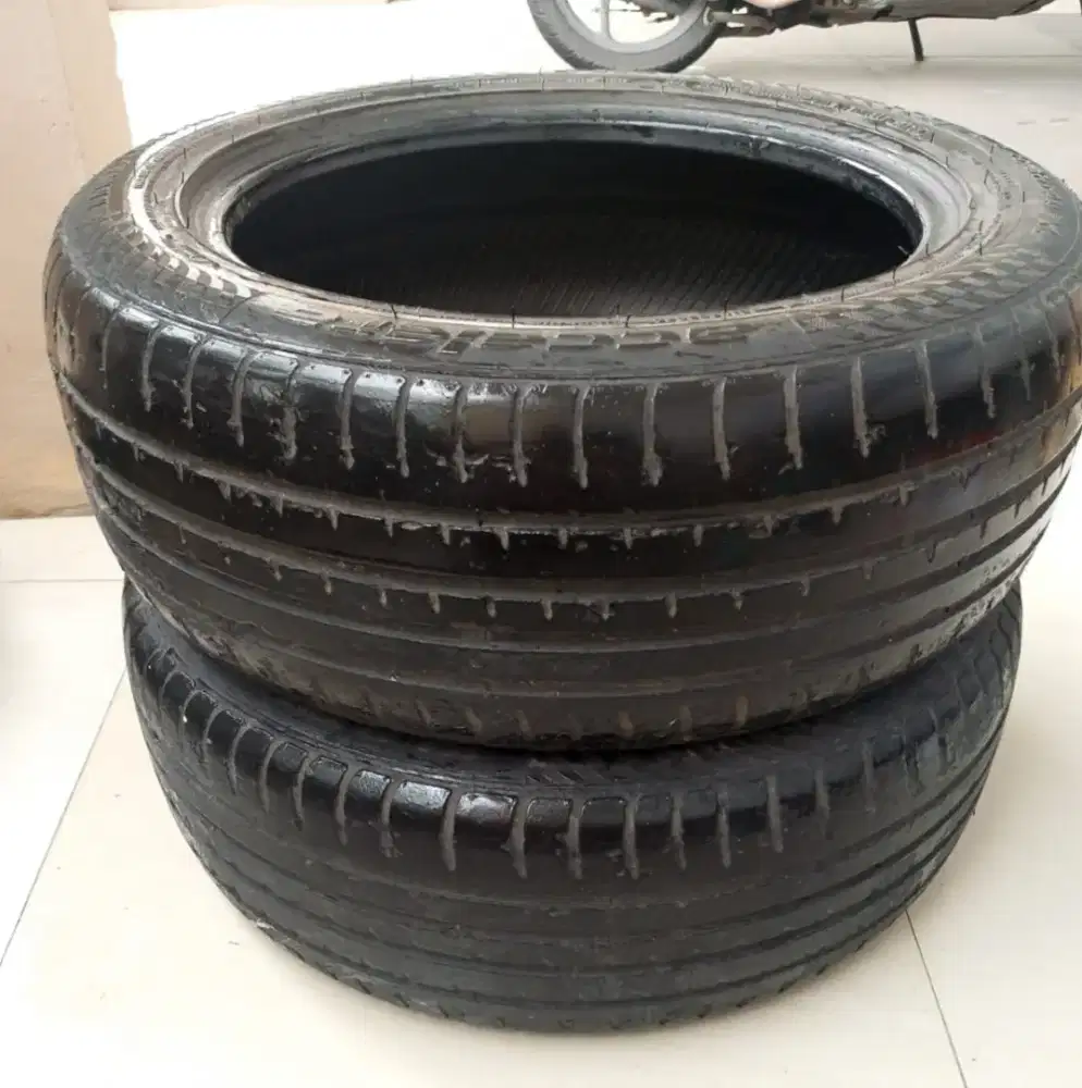 Ban Accelerra phi 205 55 16