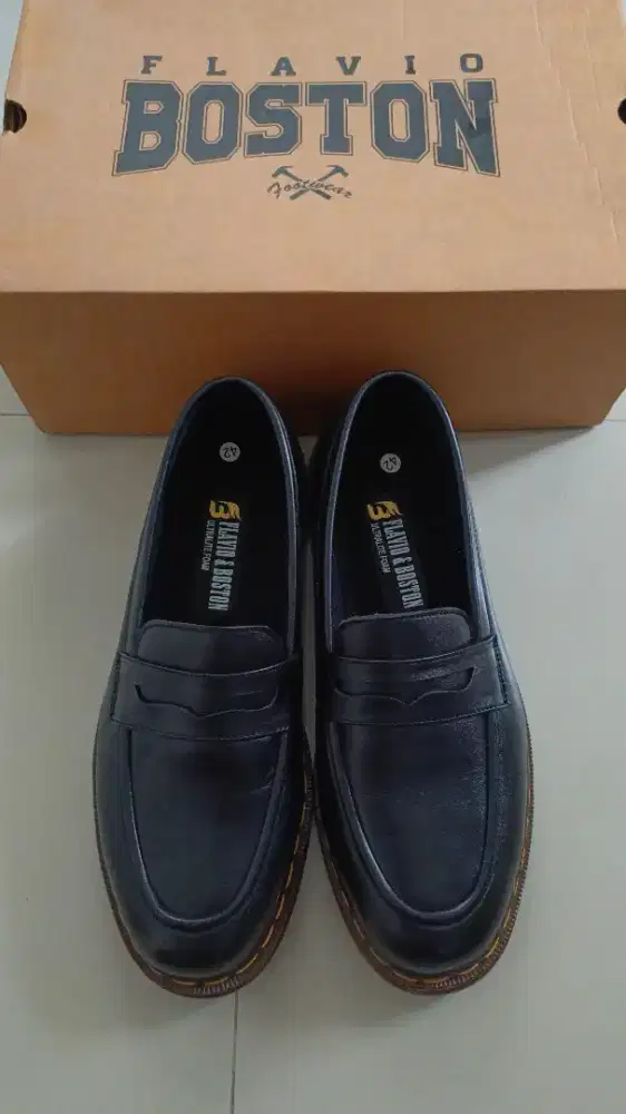 Sepatu Pantofel Slip on formal Plavio Boston