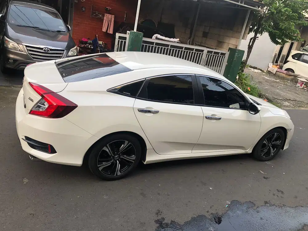 Honda Civic 2018 Bensin