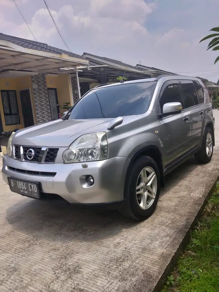 Nissan X-Trail 2011 Bensin