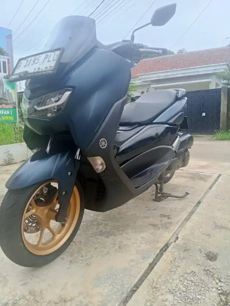 Nmax 155 ABS TCS 2022 connected keyless green matte