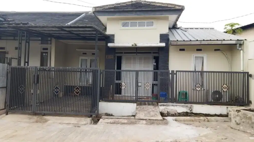 Rumah bagus semi furnished dekat STT Telkom di permata Buahbatu SHM