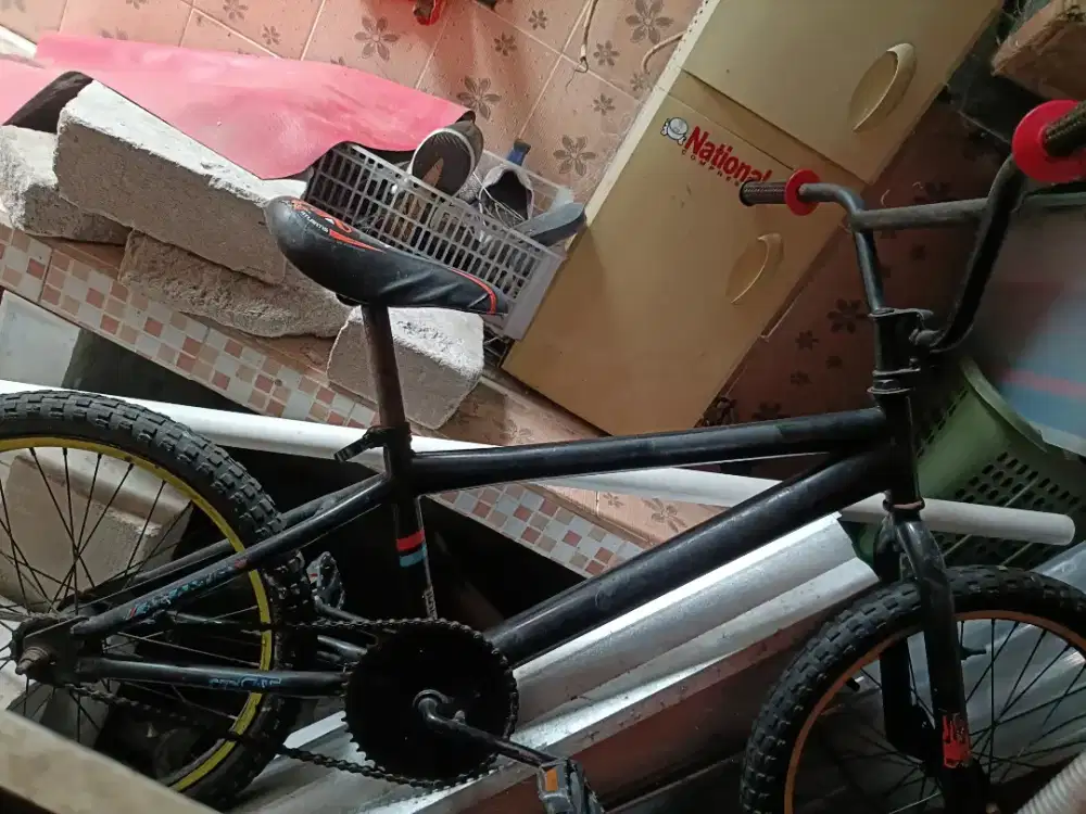 Sepeda BMX besik wimcycle