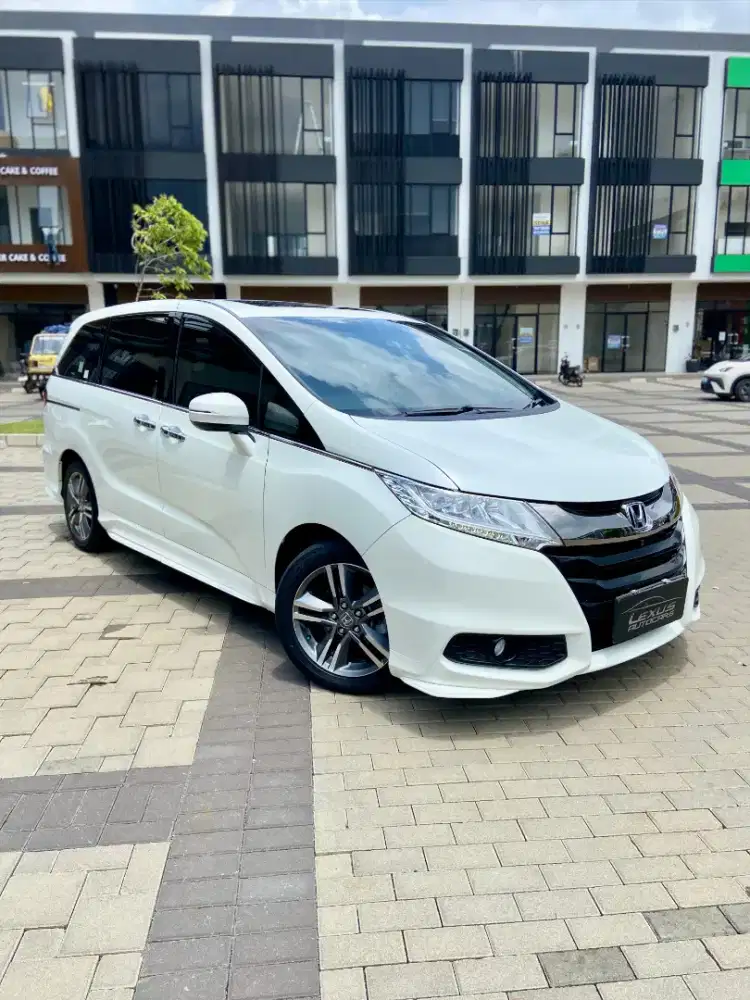 Odyssey 2.4 E CVT MPV SULTAN ANTI DRAMA,BEGITU DUDUK TAU KELASNYA !