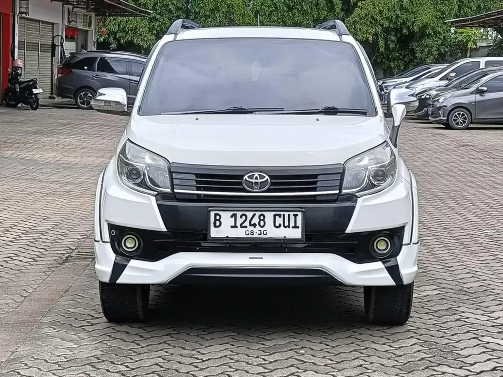 Toyota Rush 1.5 S TRD Matic 2015 Putih