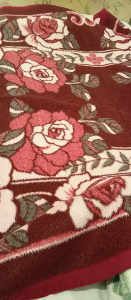 Dijual selimut motif bunga