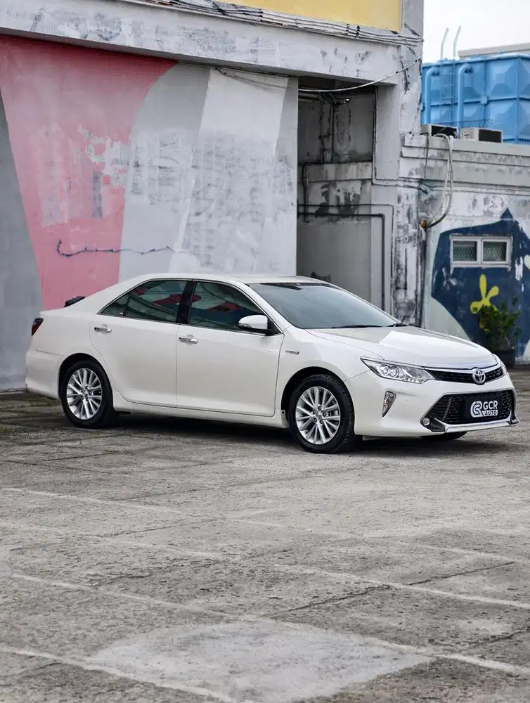 LOW KM 67RB !! TOYOTA CAMRY 2.5 HYBRID 2017 AT MDL 2018/2019
