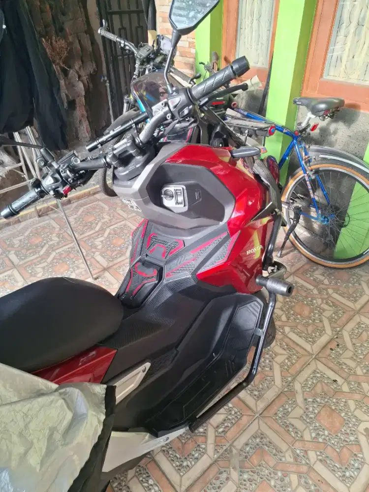 FOR SALE: Honda ADV 160 CBS 2024 – Low KM & Ready Touring!