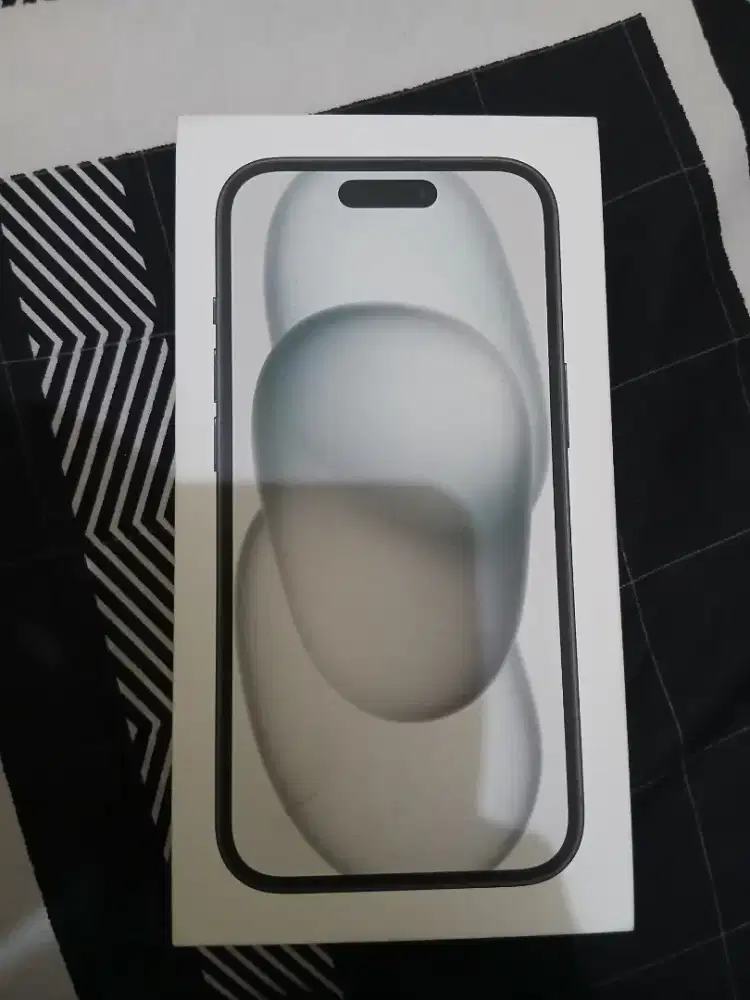 Iphone 15 128gb ibox hitam