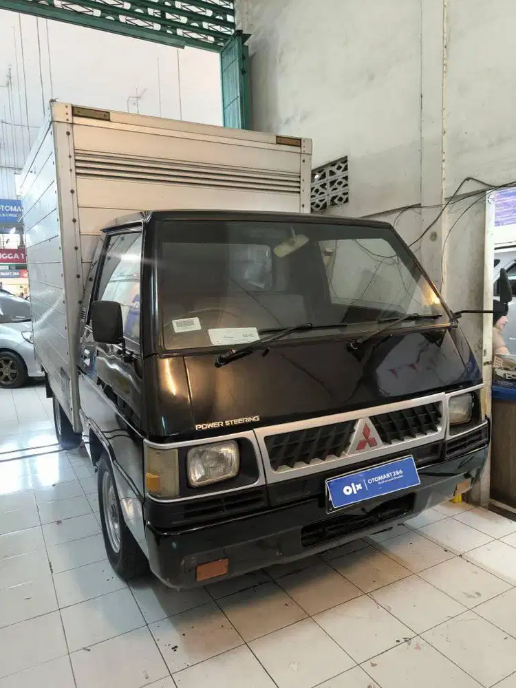 MITSUBISHI L300 BOX 2.5 M/T 2009 MURAH OTOMART 286 KENEJERAN