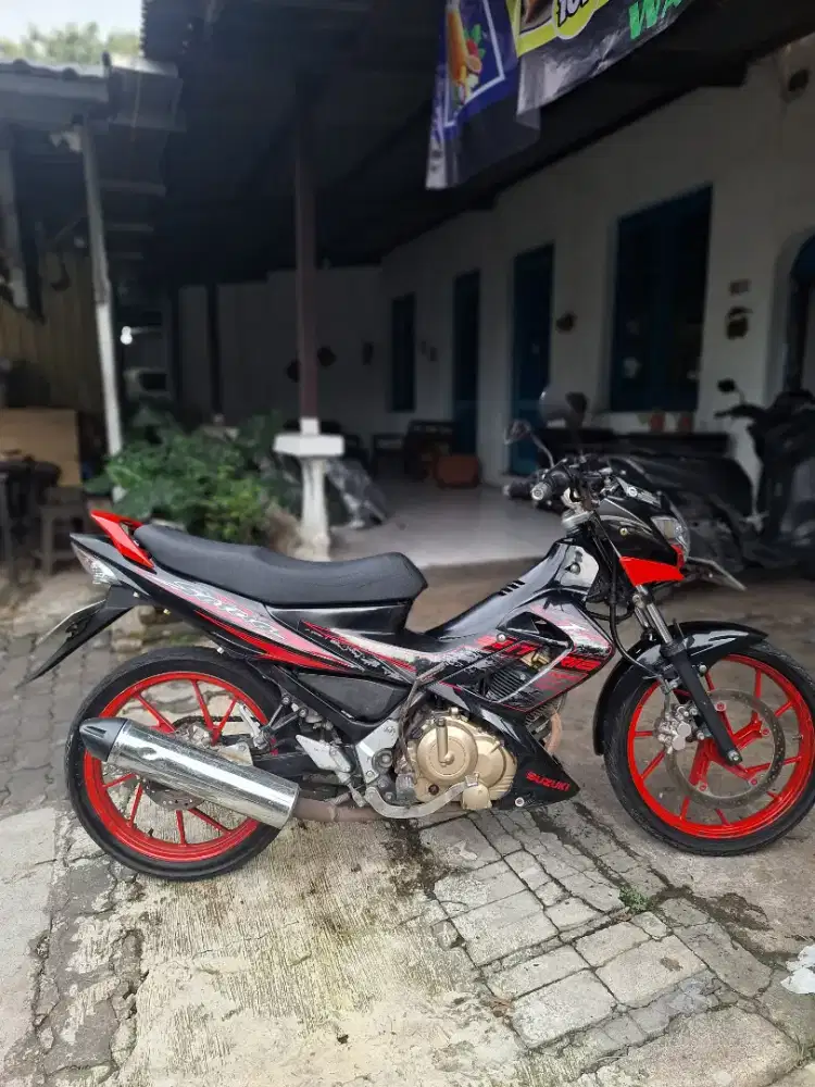 Suzuki Satria F