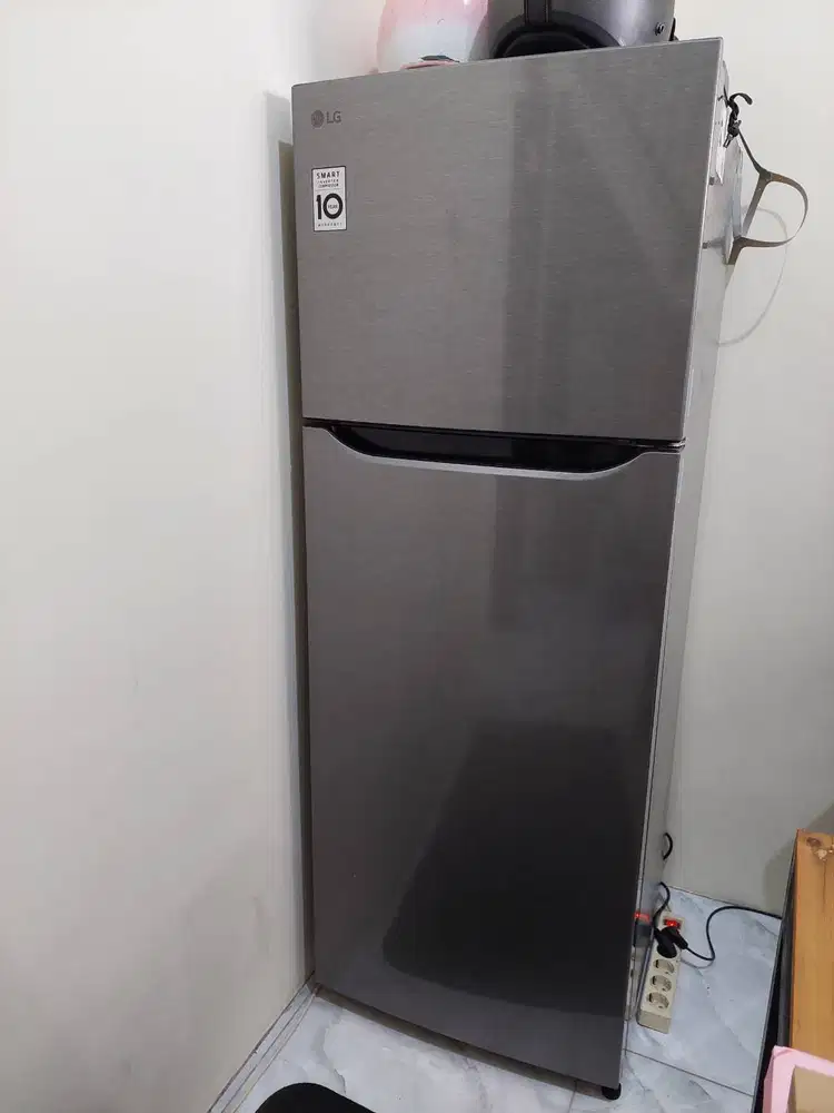 Kulkas LG Smart Inverter 2 Pintu 225L