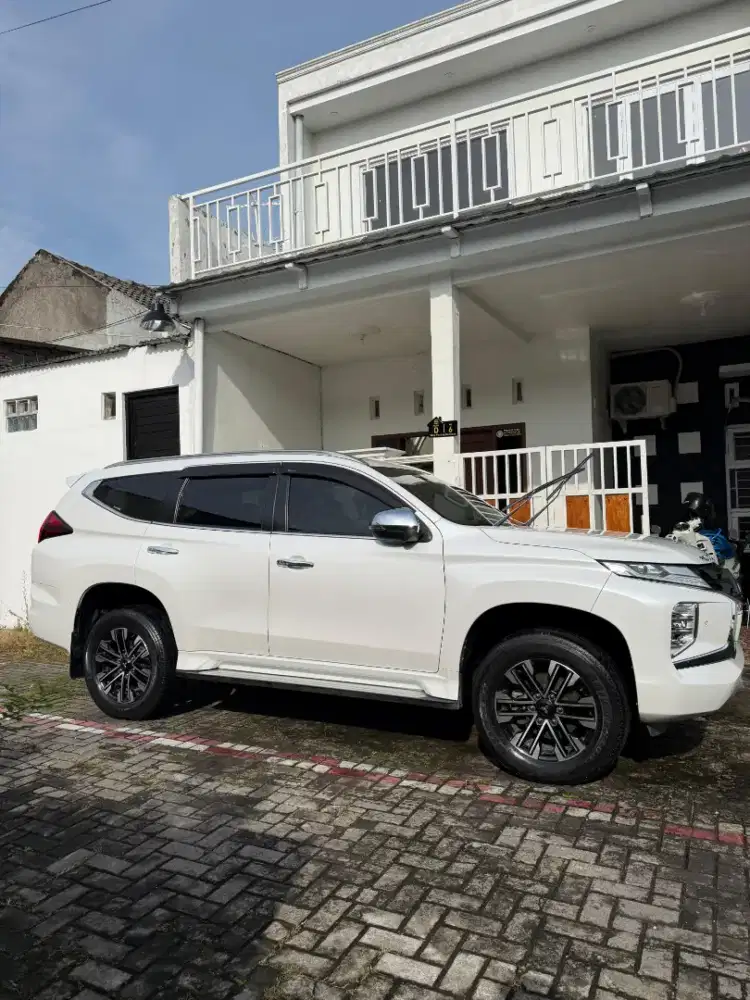 Pajero sport Dakar 4x2 at 2023