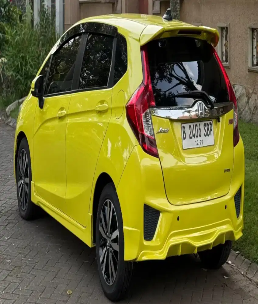 HONDA JAZZ RS GK5 AT 2014 LIMITED