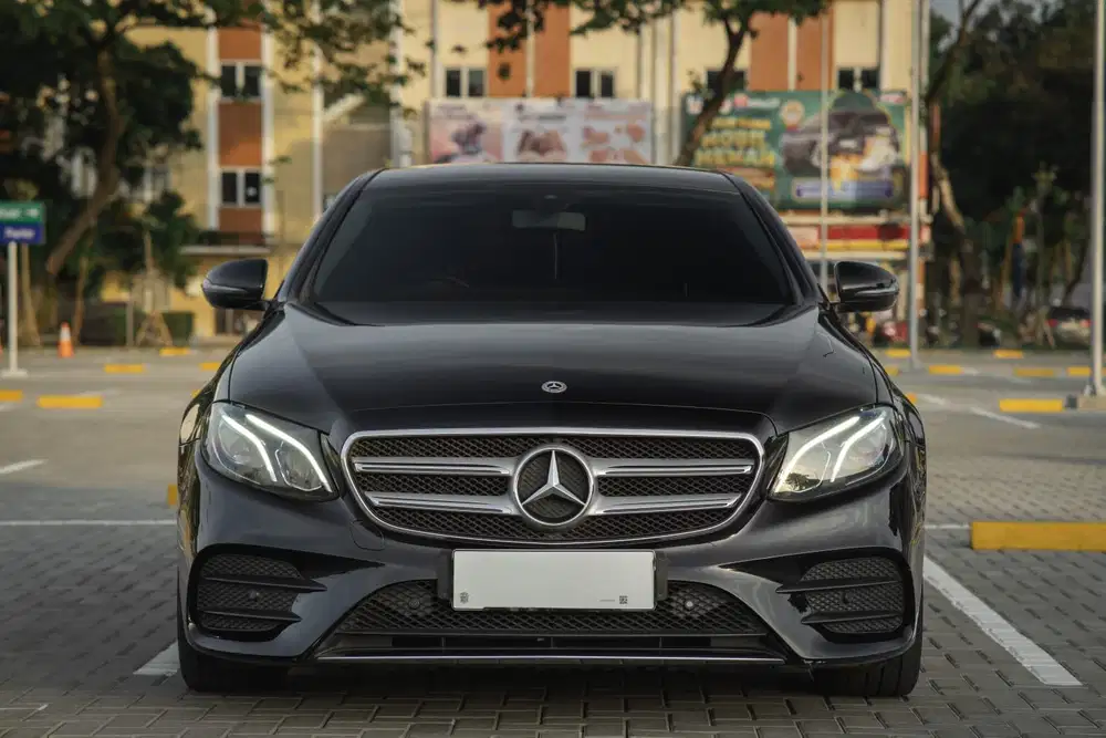Mercedes-Benz E200 2018 Bensin