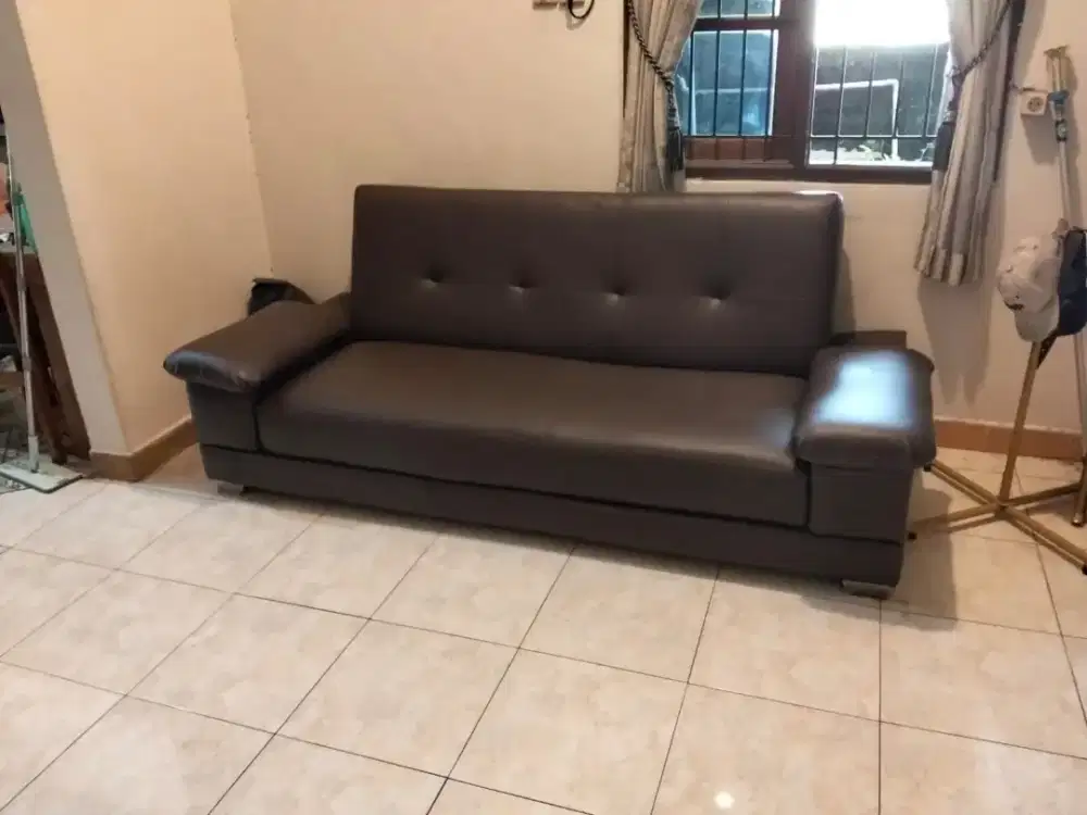 Tukang service sofa