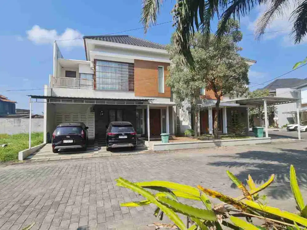 Rumah mewah minimalis di cluster elite dekat mall the park solo baru