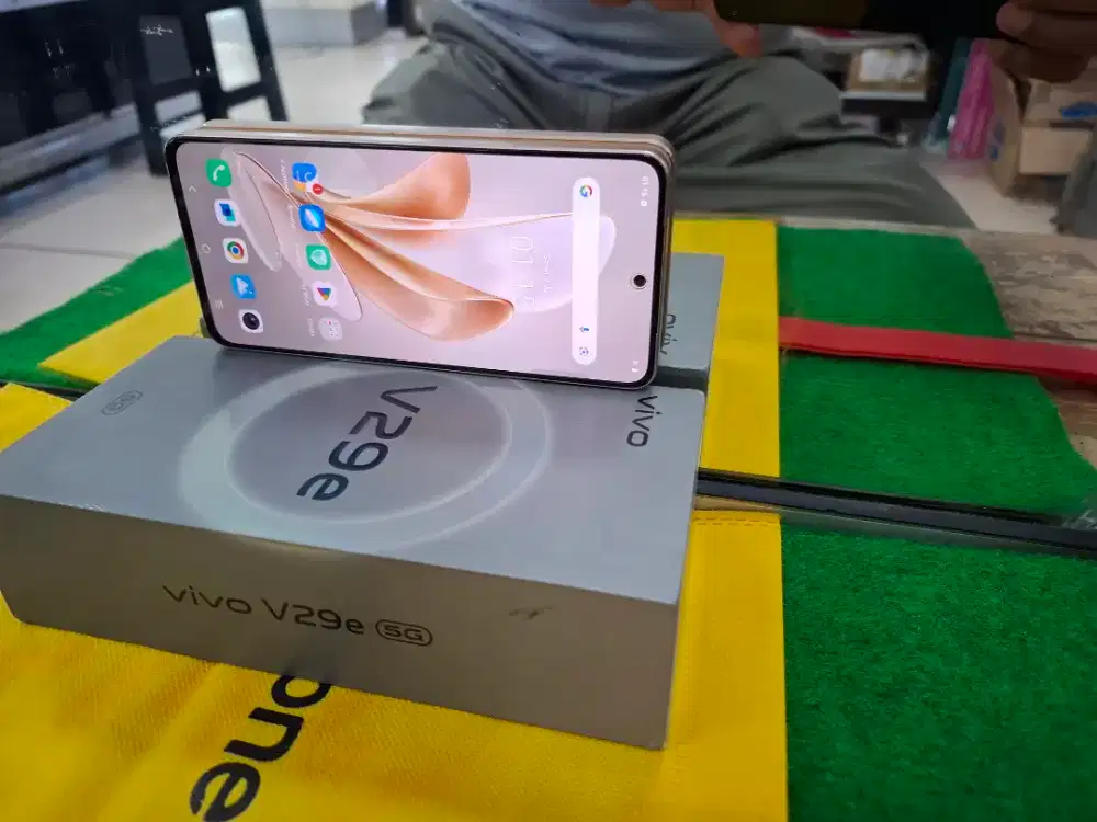 VIVO V29 e 5G Ram 8/256 gb lengkap normal tampa kendala