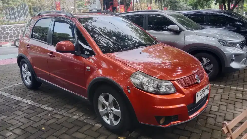 Suzuki x-Over 2010 manual