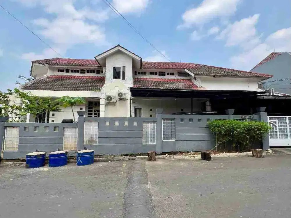 Rumah 2 Lantai Luas 714M di Kemang Jakarta Selatan