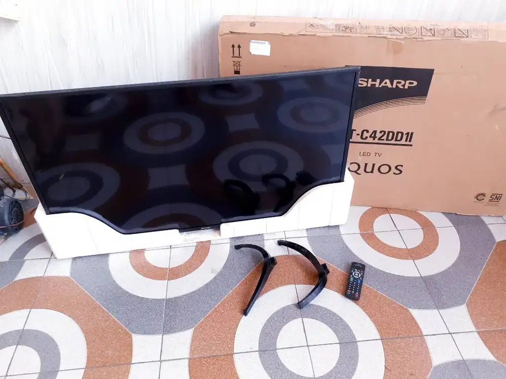 TV SHARP 42IN FULL HD DIGITAL HD TV KONDISI NORMAL GARANSI