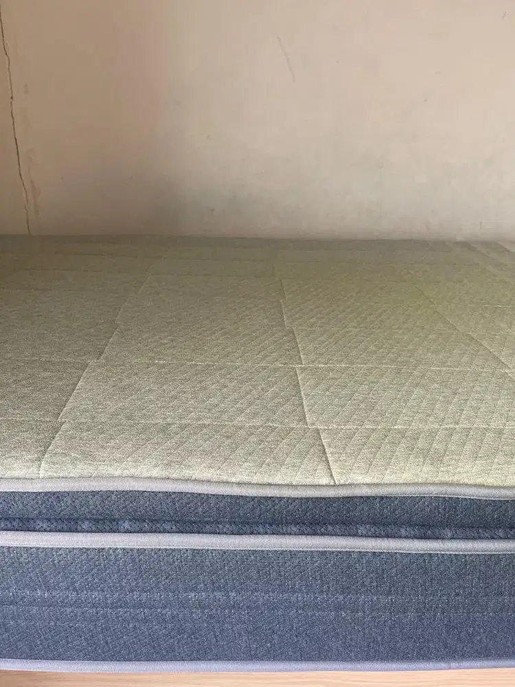 Kasur domi 120X200 kondisi bagus banget