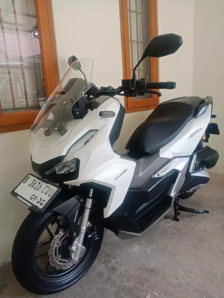 LOW KM! NEW HONDA ADV 160 KEYLESS PAJAK PANJANG FULL ORI KAYA BARU