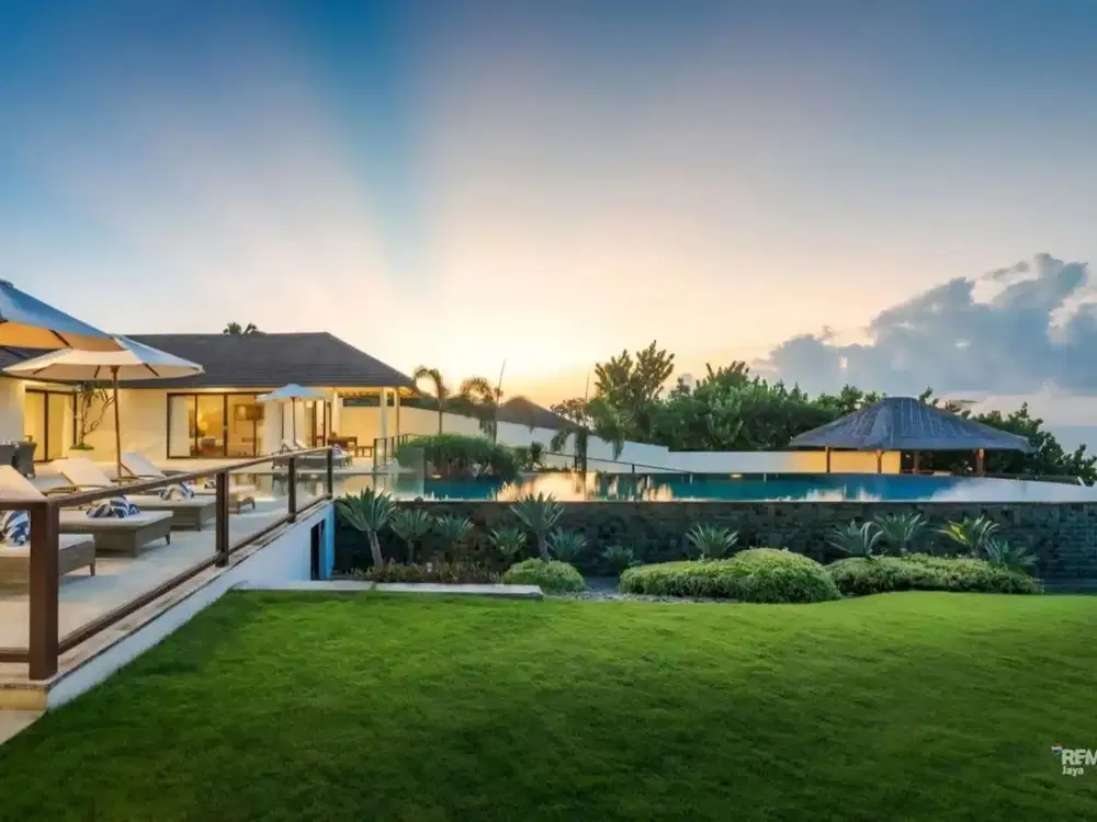 Villa 5 Luxury Suites, forsale in Kutuh Pandawa.