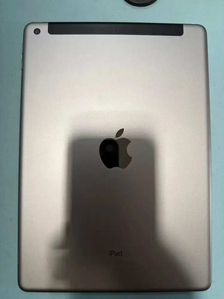 Ipad gen 6 128 gb ram 3 gb wifi+celluler