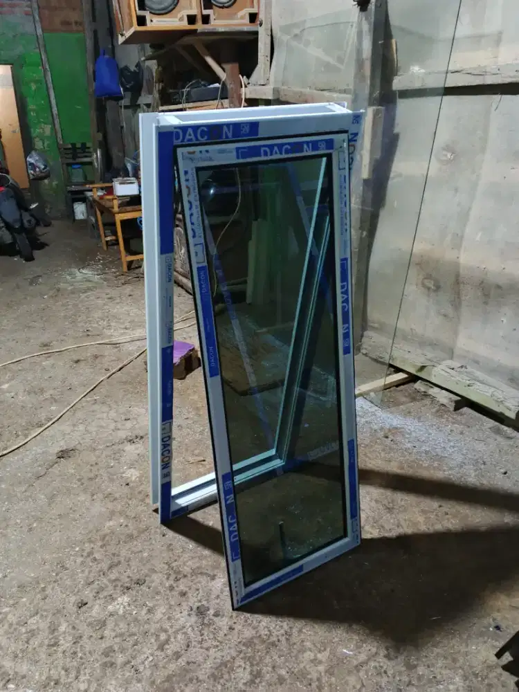 Gusen jendela aluminium ukuran 120x50