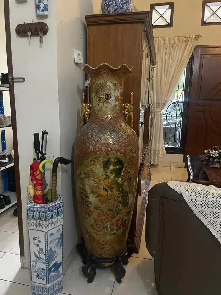 guci besar dan kecil