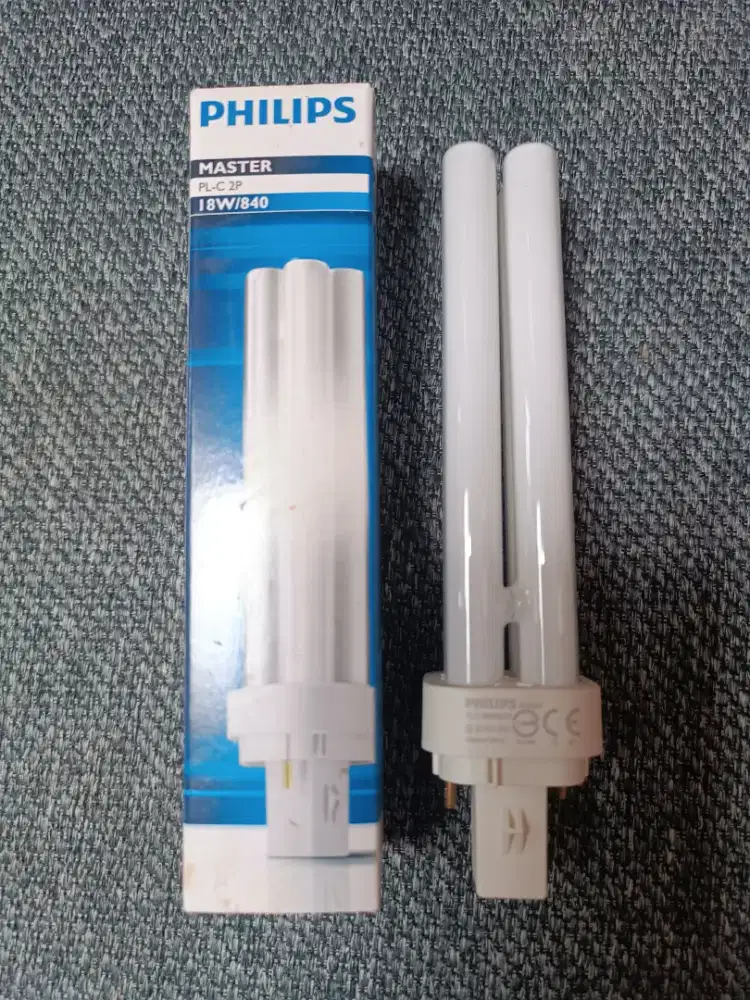 Lampu Philips PL- C 18 watt /putih