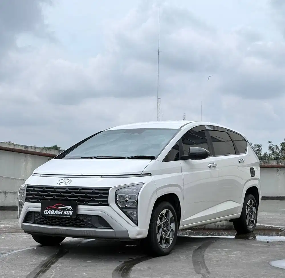Hyundai Stargazer Prime AT Tahun 2022 Warna Putih KM 40rb Pajak 09-26